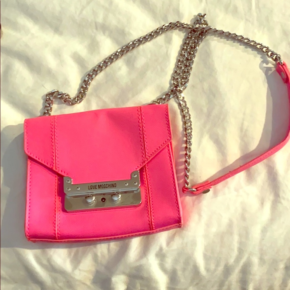 Love Moschino